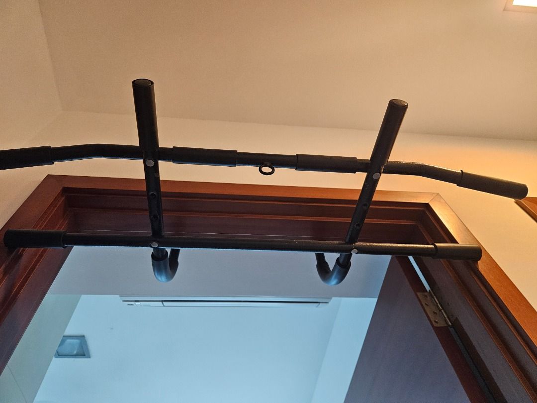 Above door sales chin up bar