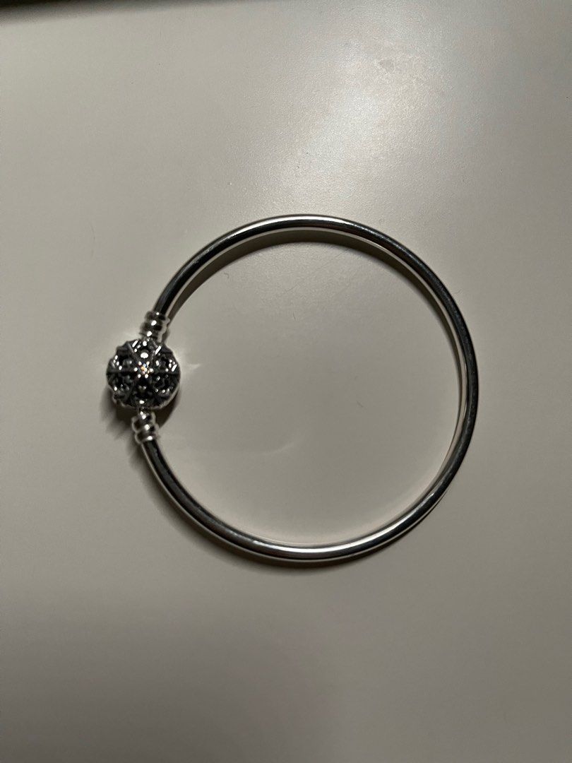 Pandora Bracelet Snowflake Bangle size 17