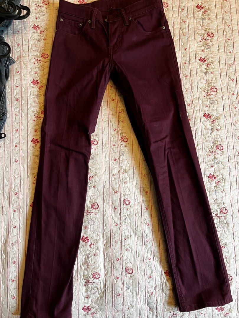 Levis 511 top burgundy jeans