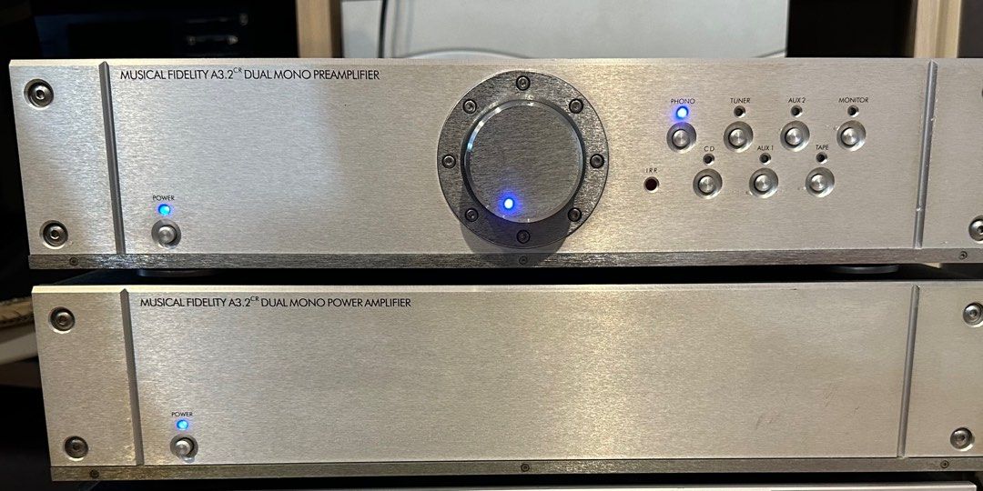 Preamplifier w/ MC MM Phono  Power amp  130W