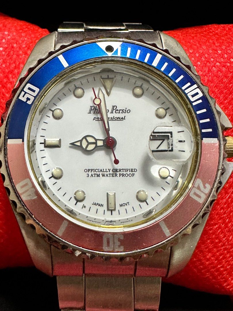 Preloved Philip Persio Pepsi divers style quartz (Category: Luxury Watches) located in Quezon City. Submitted by cutie_addict (Listing ID 1277531401, Image 2). Description: Preloved Philip Persio Pepsi divers style quartz Quartz movement Stainless steel Good looking watch designed to look like a divers watch, not water proof from what we can see Nice everyday styled watch ideal for leisure or work pls manage your expectations ☺️☺️ these are prelo