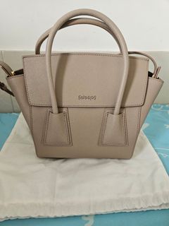 （分類：）位於 。 由 Chocolatewithlove 提交（商品編號 1266478199，圖片 1）。簡介： 。