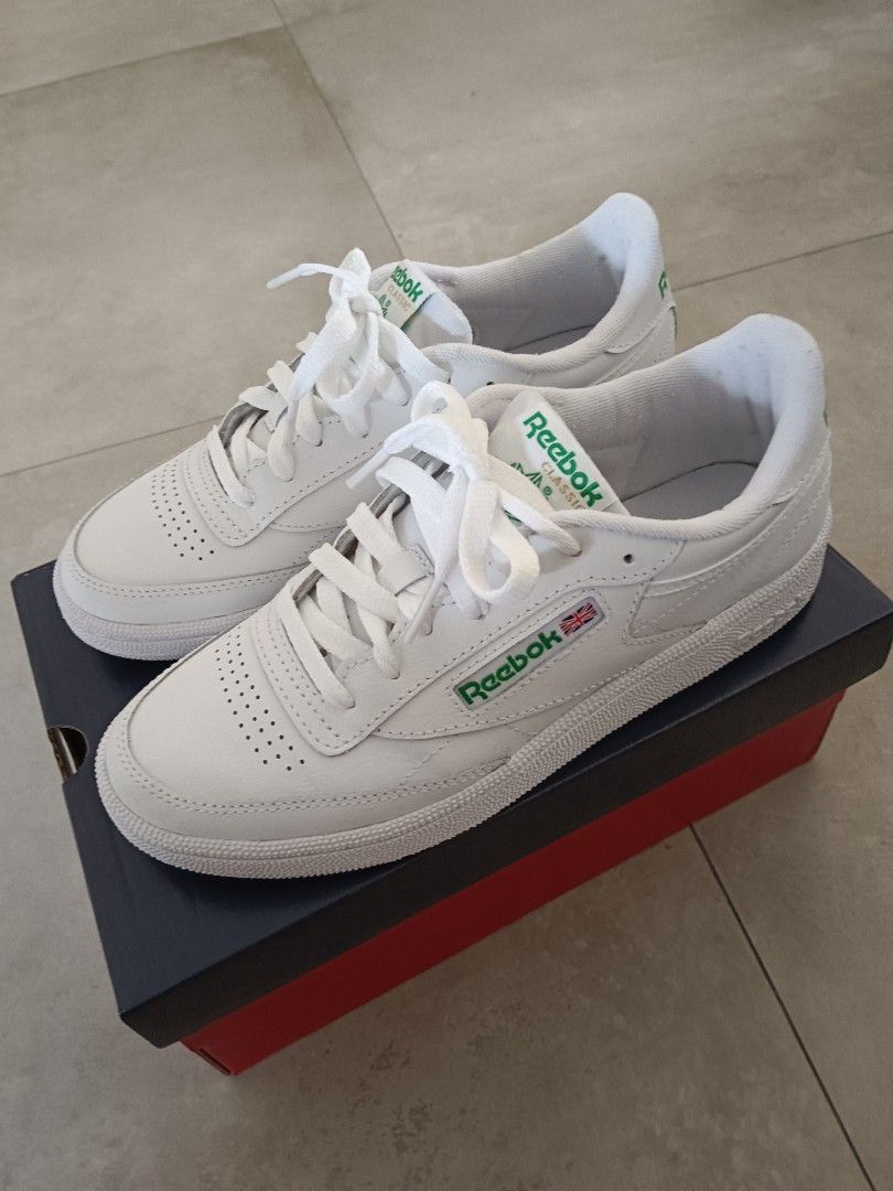 Reebok woman sneaker