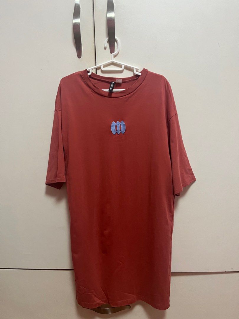 Shirt Dress (Category: Dresses) located in Manila. Submitted by ffaayee (Listing ID 1277469282, Image 2). Description: Brand: h&m Size: xs on tag super lambot! Model size Bust: 31 Waist: 23 Height: 5’5 ✨shipping fee should be shouldered by the buyer ✨loc: mnl/tarlac city ✨mnl meetup: around ust/ espana ✨mop: gcash ✨mod: lalamove (mnl) , ggx.
