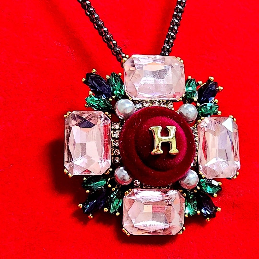 Red velvet outlet necklace