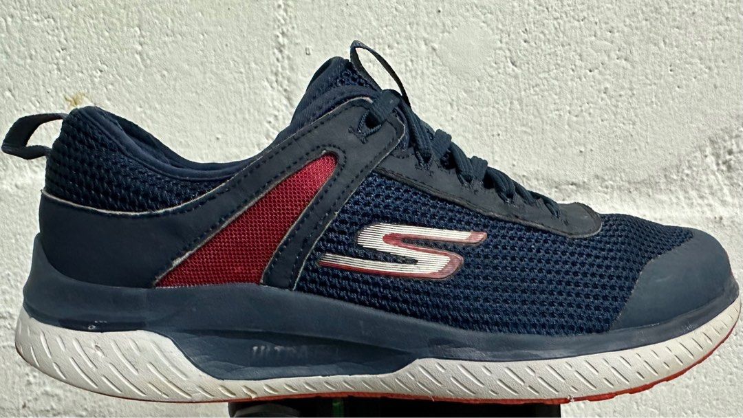 Skechers go top run steady