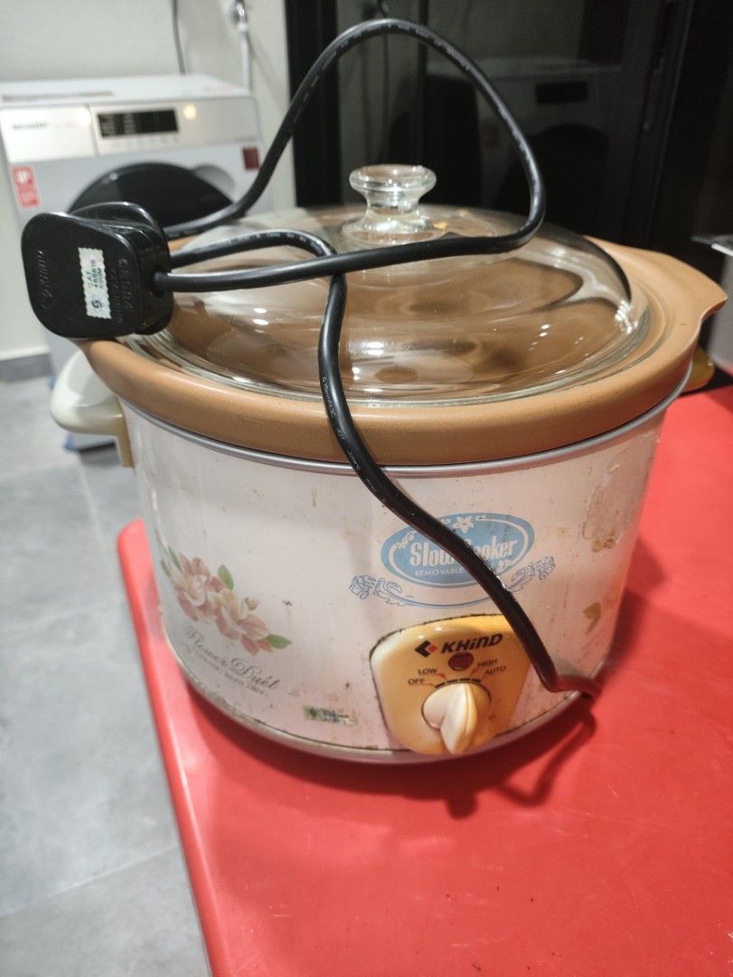 Slow cooker, TV & Home Appliances, Kitchen Appliances, Cookers on Carousell