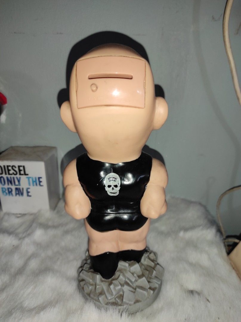 Stone Cold Vintage Coinbank (Category: Vintage Collectibles) located in Quezon City. Submitted by em_08210522 (Listing ID 1277414103, Image 3). Description: As is, wala ng takip, may mga paint chips Still good for display Shipping : J&T and Lalamove (sagot ni buyer) GCASH Payment only. Can do meet up by schedule: Bridgetowne/Opus Mall Pasig (Mon-Fri) -Sm Fairview (Sat-Sun) Location : Quezon City.