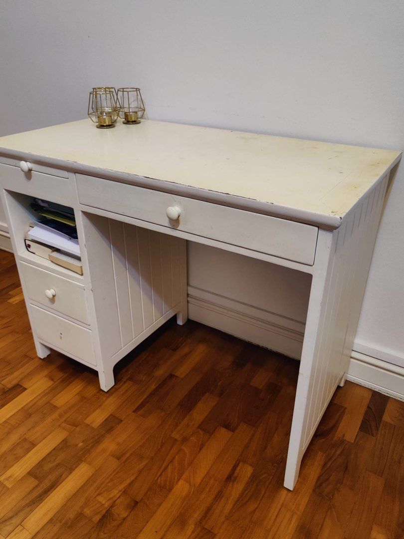 Study Table (Category: Tables & Sets) located in Singapore. Submitted by anjali1504 (Listing ID 1277483081, Image 1). Description: Well used study table. 100x50x75 cms (LxWxH). Pick up from Leonie Hill Road.