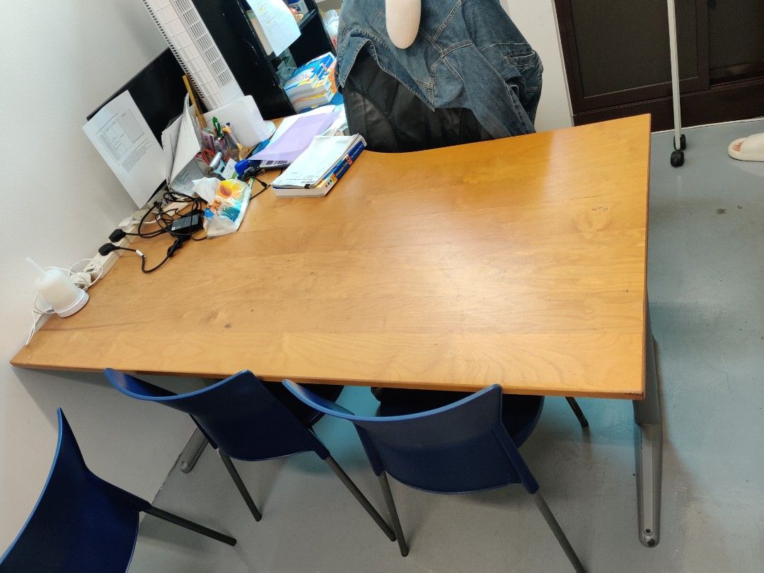 Study Table (Category: Tables & Sets) located in Singapore. Submitted by nicphua (Listing ID 1277507194, Image 1). Description: Comes with free office chair (in picture - full back). Table about 160x120cm.