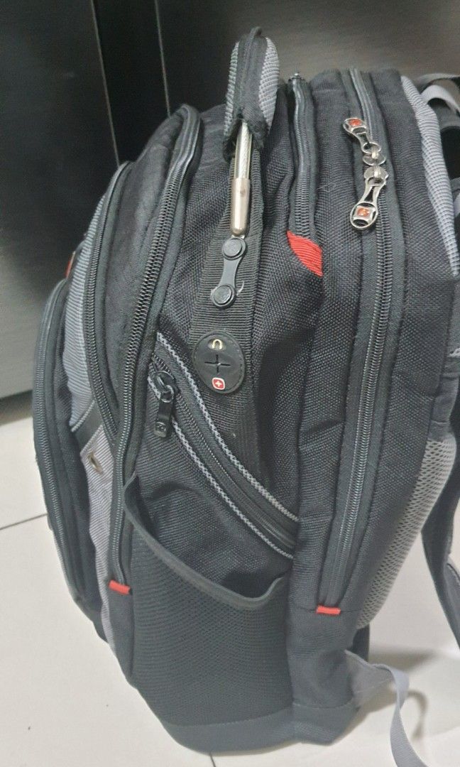 Swiss gear usa top