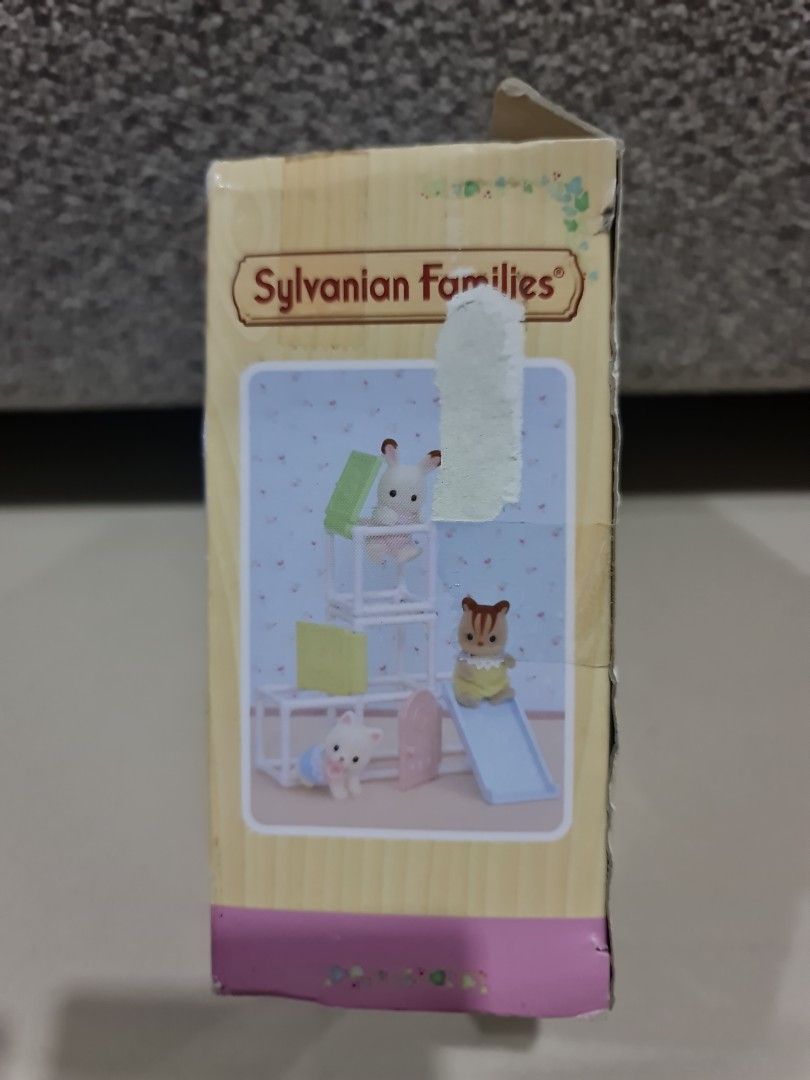 Sylvanian Families Baby Jungle Gym 5025