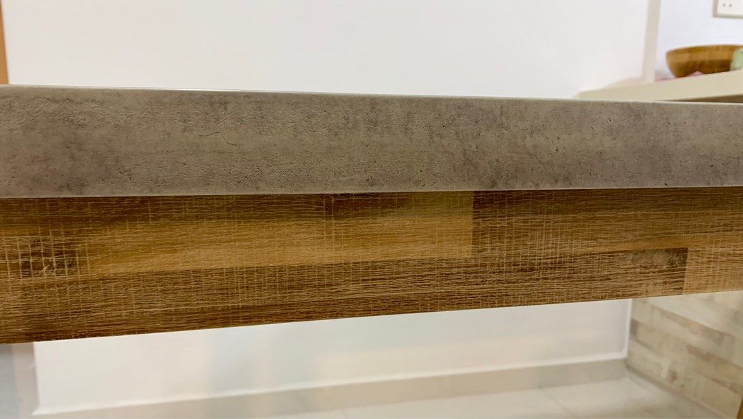 Table (Category: Tables & Sets) located in Singapore. Submitted by yaychew (Listing ID 1277481720, Image 3). Description: Great condition! Self collection. .