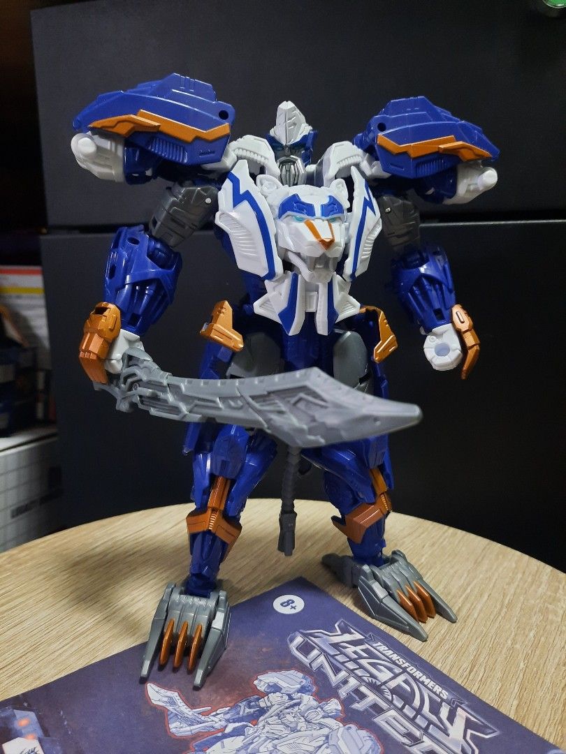 Transformers Legacy United Voyager Class Prime Universe