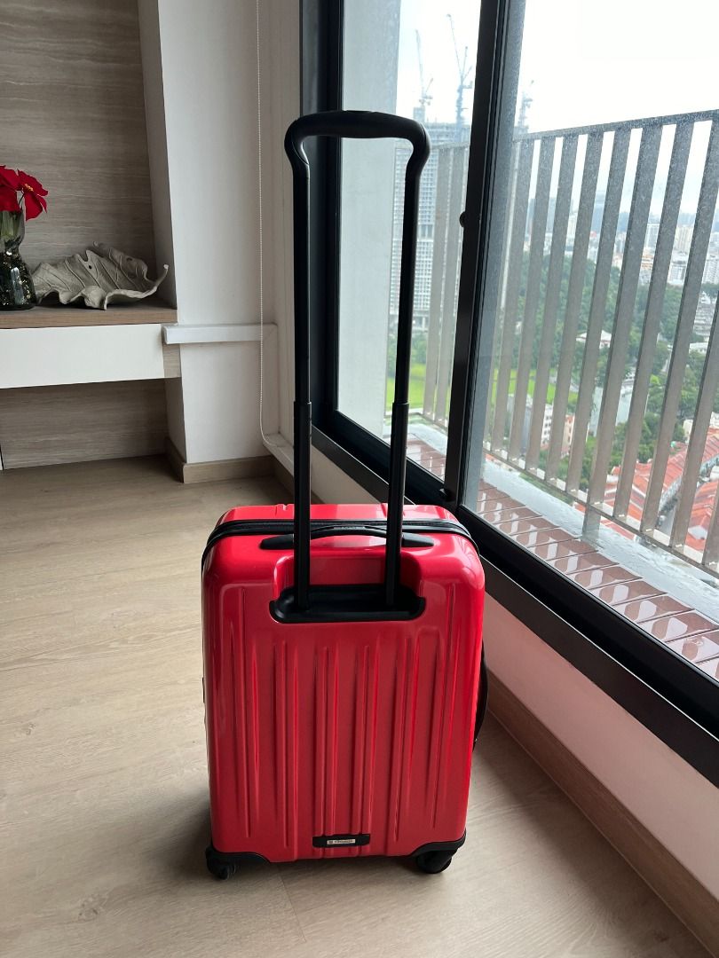 Tumi V3 Expandable Carryon Luggage, Hobbies & Toys, Travel, Luggage on