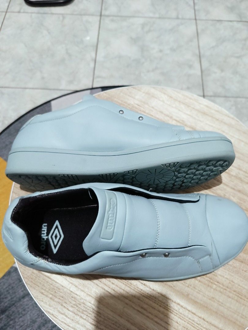 Umbro Slip On 40 5