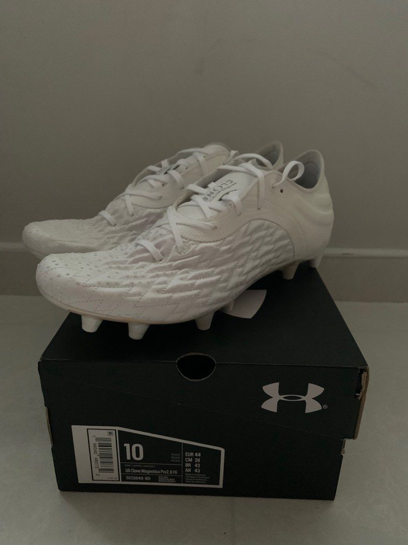 Under Armour Magnetico 2 Men s Fashion Footwear Sneakers on