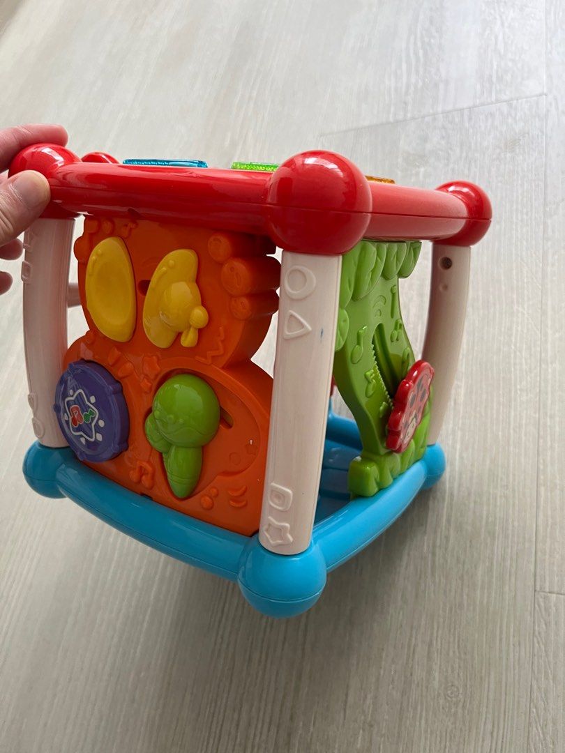 VTech Baby Learn and Turn Cube Babies Kids Infant Playtime on