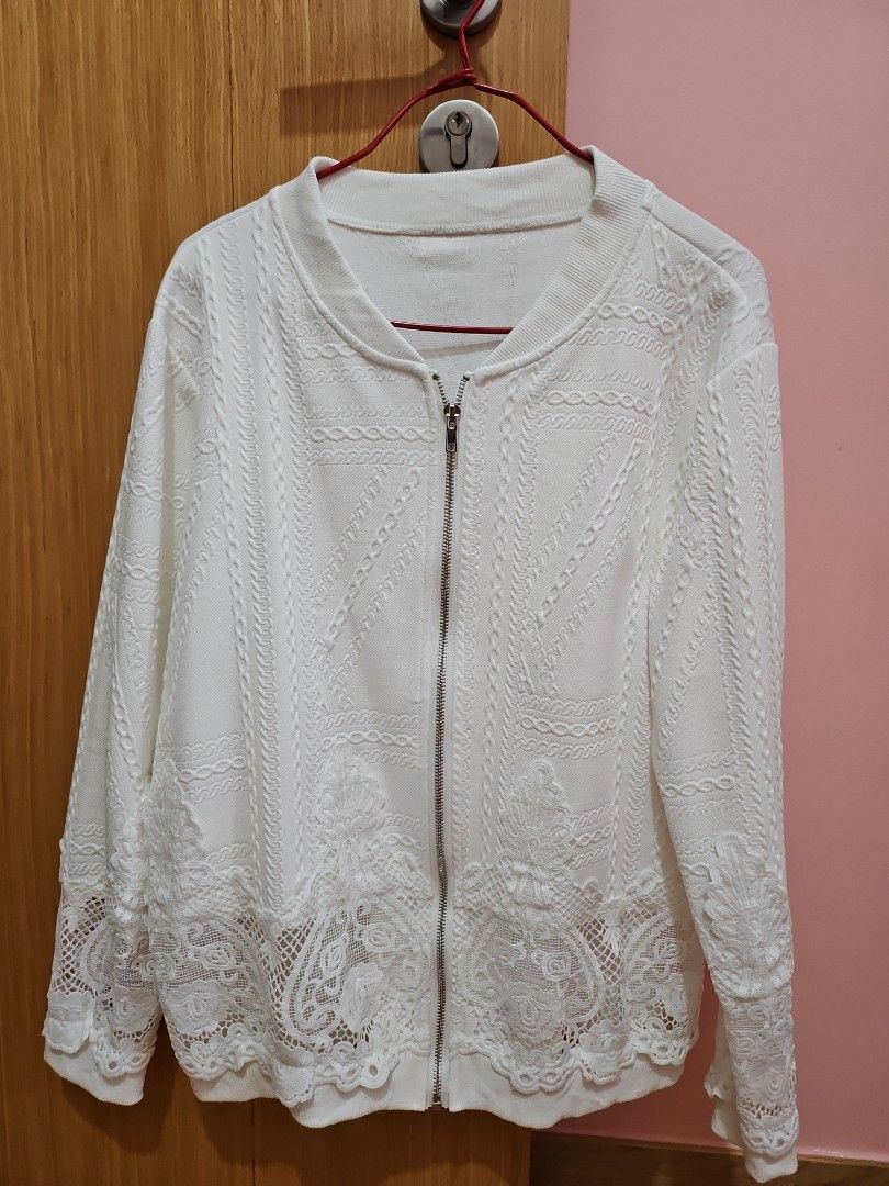 White cardigan top jacket