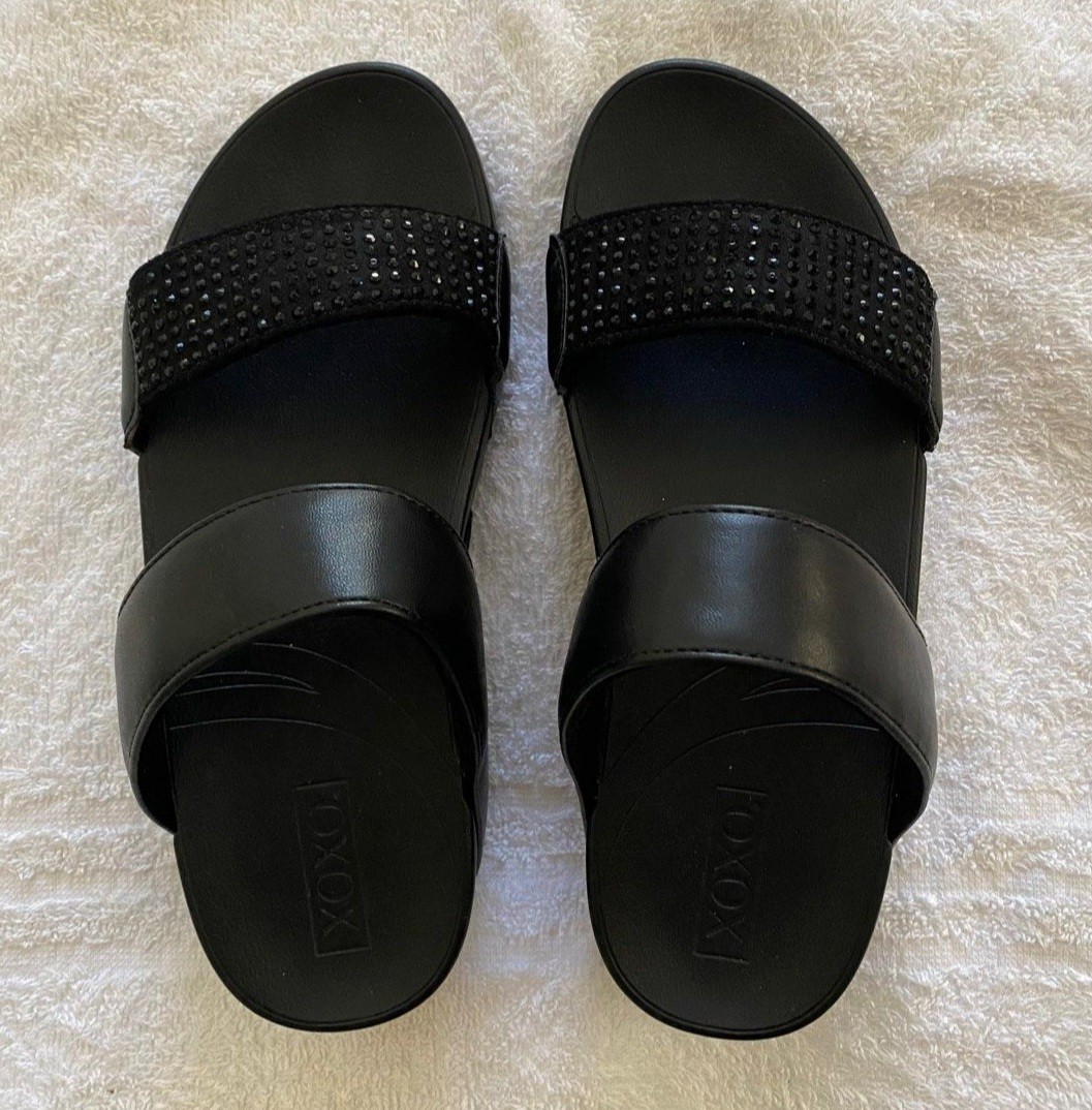 Xoxo black sale sandals