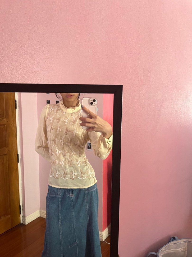 Yellow turtleneck blouse (Category: Blouses) located in Manila. Submitted by ffaayee (Listing ID 1277425243, Image 1). Description: Brand: n/a Size: best fits S Model size Bust: 31 Waist: 23 Height: 5’5 ✨shipping fee should be shouldered by the buyer ✨loc: mnl/tarlac city ✨mnl meetup: around ust/ espana ✨mop: gcash ✨mod: lalamove (mnl) , ggx.