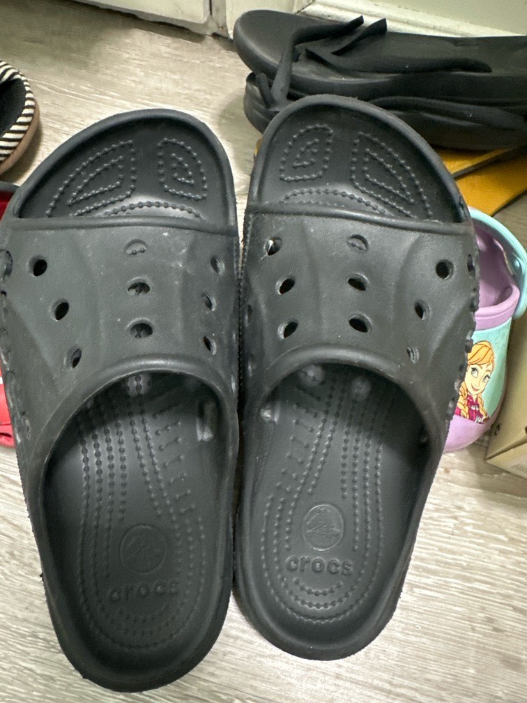 2024 Declutter Crocs Original Men S Fashion Footwear Slippers   2024 Declutter Crocs Original 1704687429 1d533142 