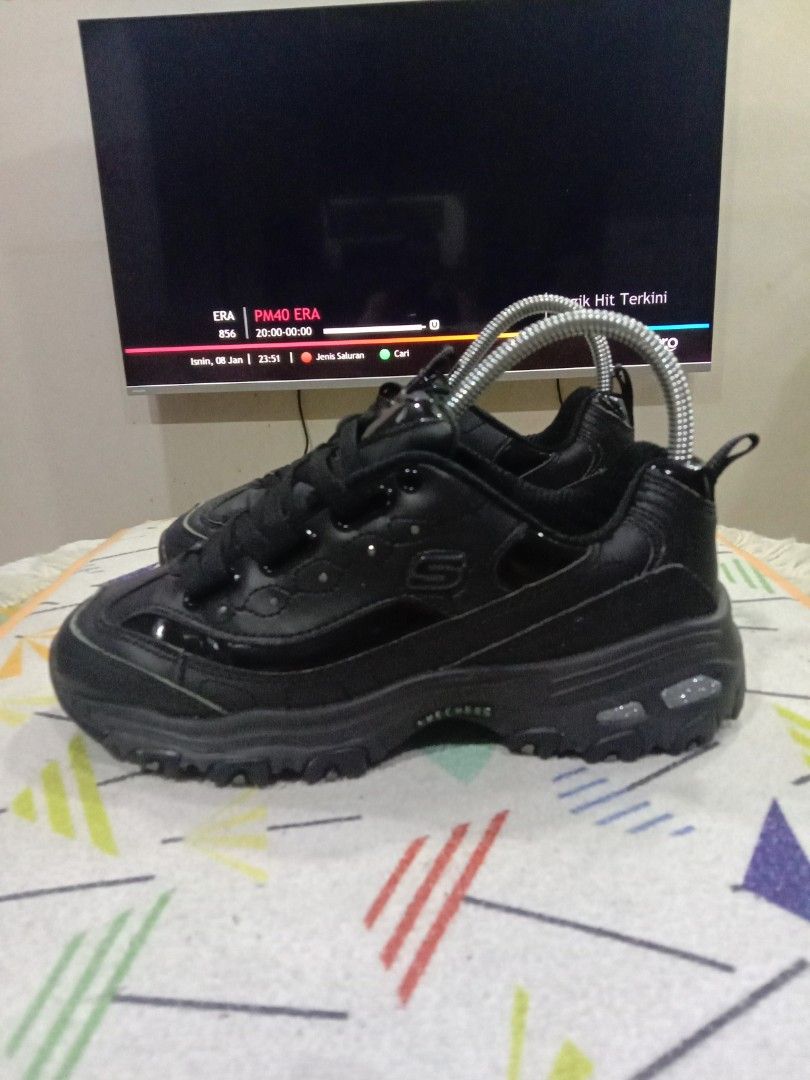 Skechers 11976 store