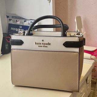 （分類：）位於 。 由 ameliaa_228 提交（商品編號 1277823059，圖片 1）。簡介： 。