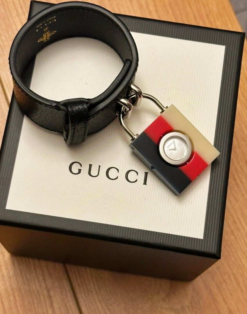 Gucci best sale padlock watch