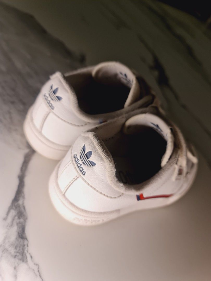 Adidas youth sneakers hot sale