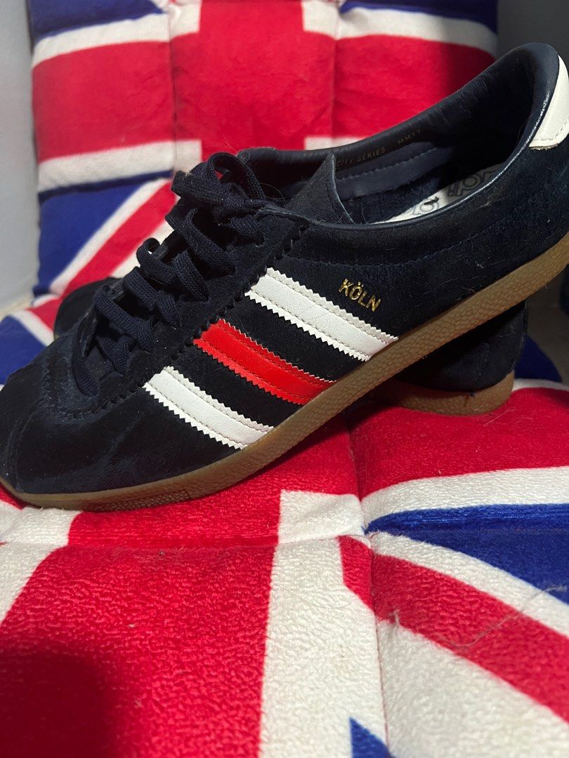 Adidas us 7 hotsell to uk 70