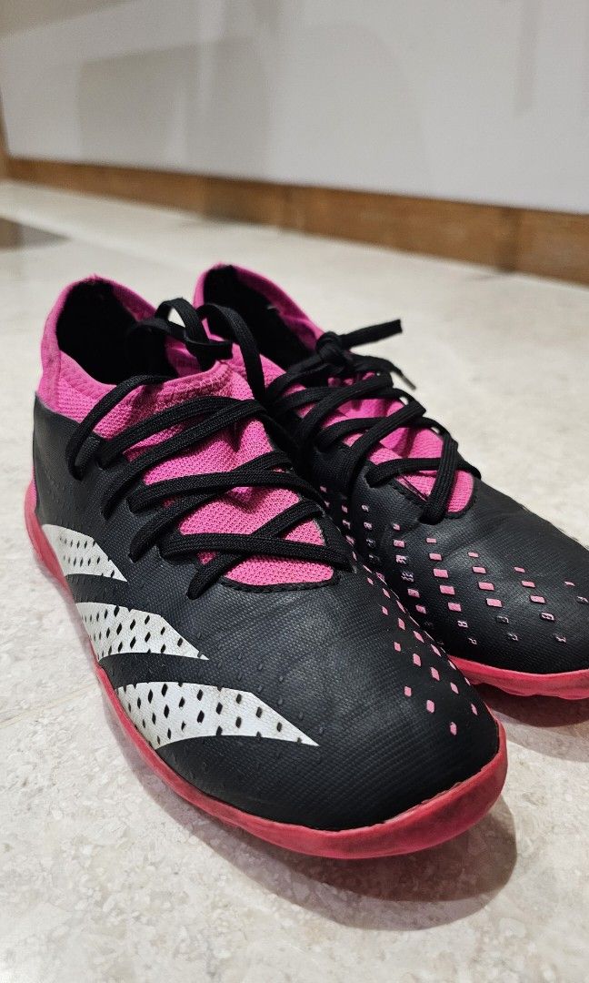 Adidas predator store tennis shoes