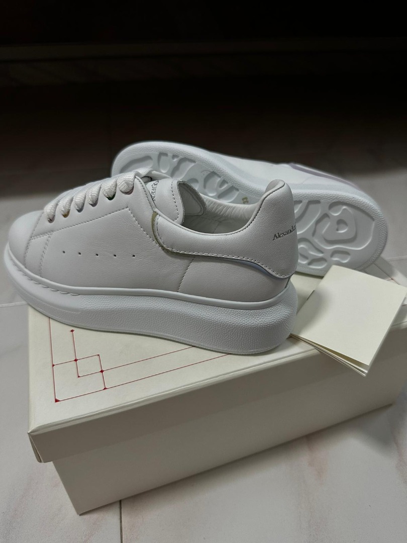 Alexander mcqueen hotsell kid shoes