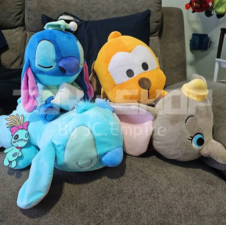 ALL FOR 20 NEW YEAR CHEAP SALE DISNEY SET 1 Hobbies Toys