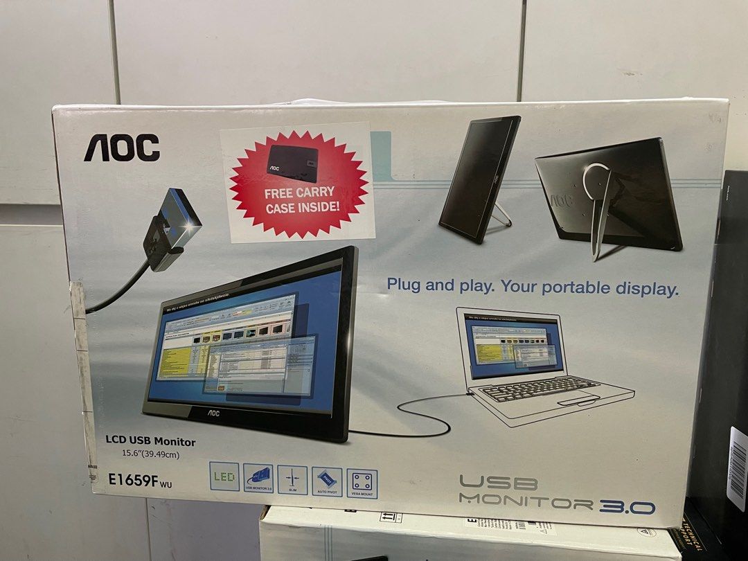 AOC E1659FWU Ultra Slim USB 3.0Powered Portable LED Monitor w/Case