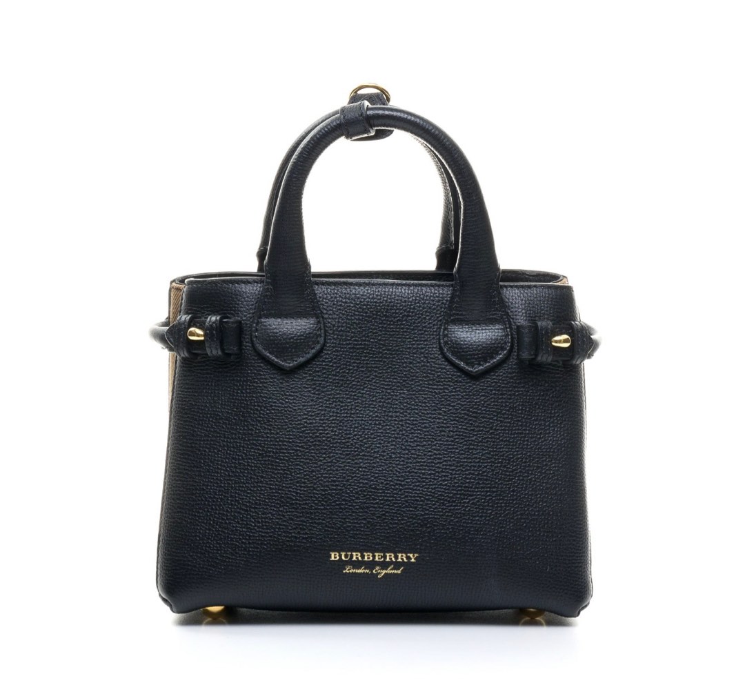 Black burberry bag 2025