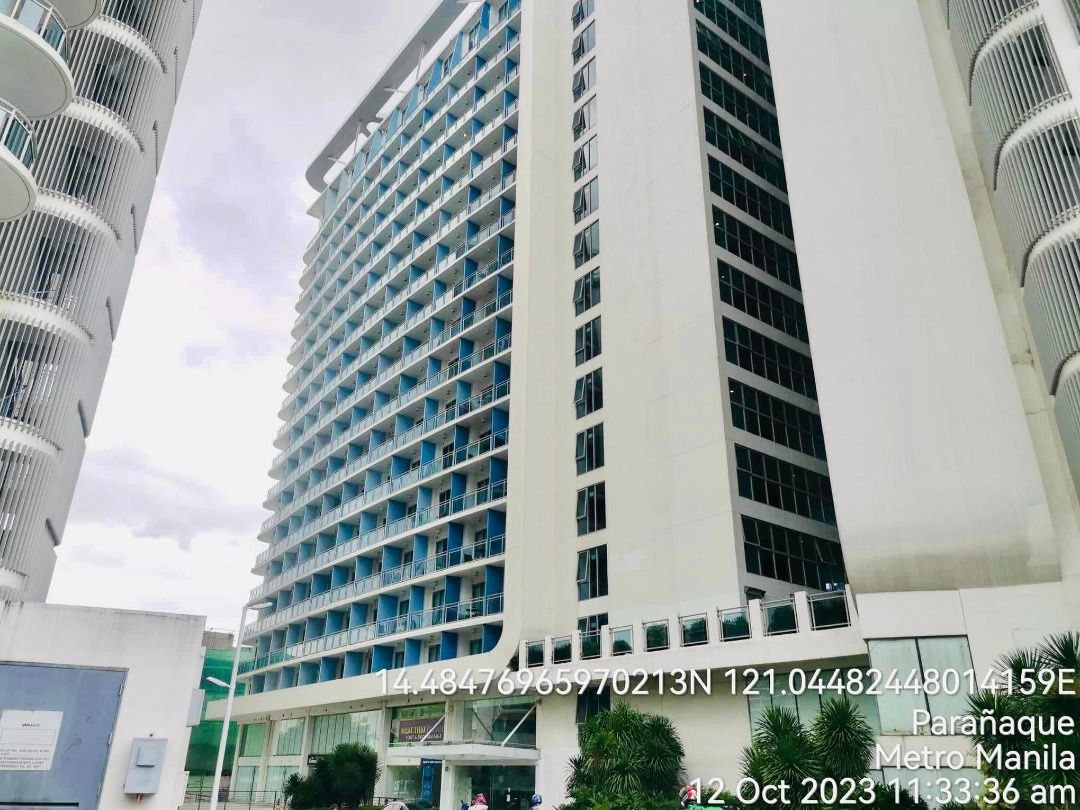 AZURE URBAN RESORT RES BAHAMAS TOWER, WEST SERVICE RD Marcelo Green