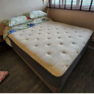 (Category: ) located in . Submitted by reosun (Listing ID 1277672582, Image 1). Description: .