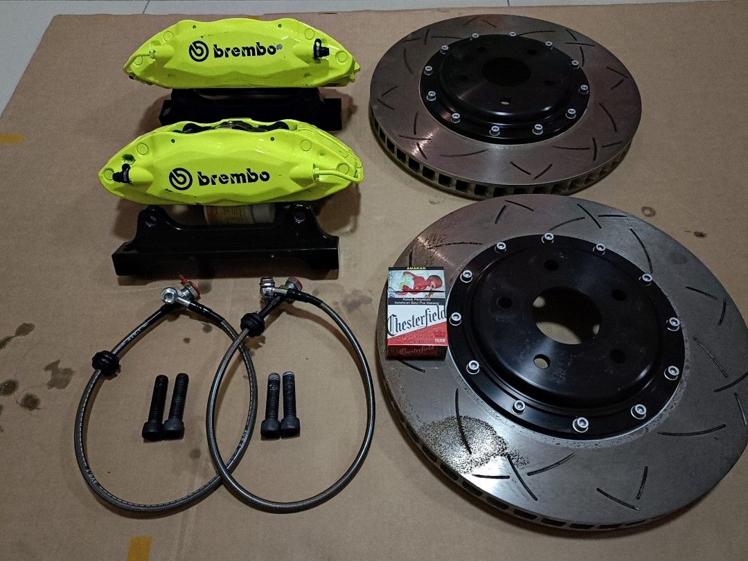 Brembo F50 Authentic caliper for toyota ,Alphard/ vellfile/Estima/Camry