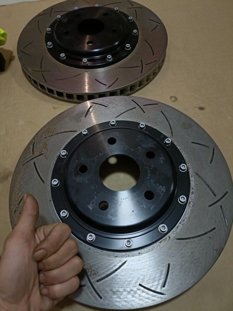 Brembo F50 Authentic caliper for toyota ,Alphard/ vellfile/Estima/Camry