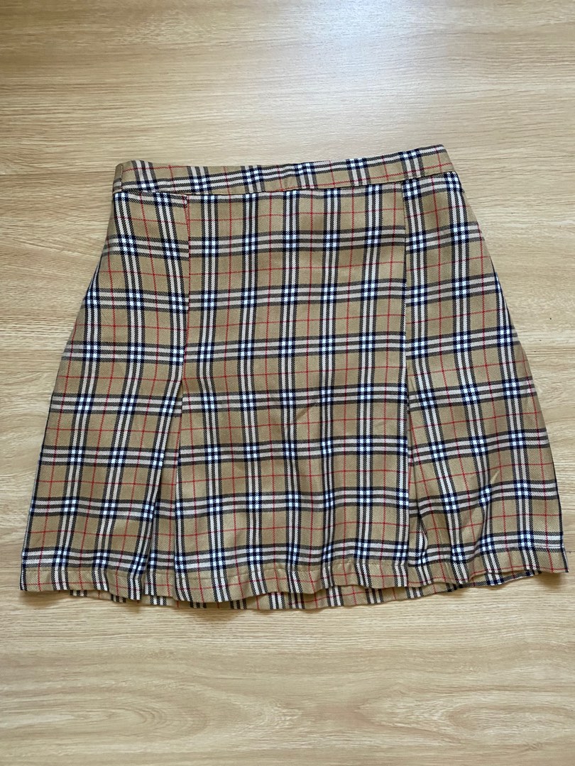 Burberry plaid hotsell skirt replica