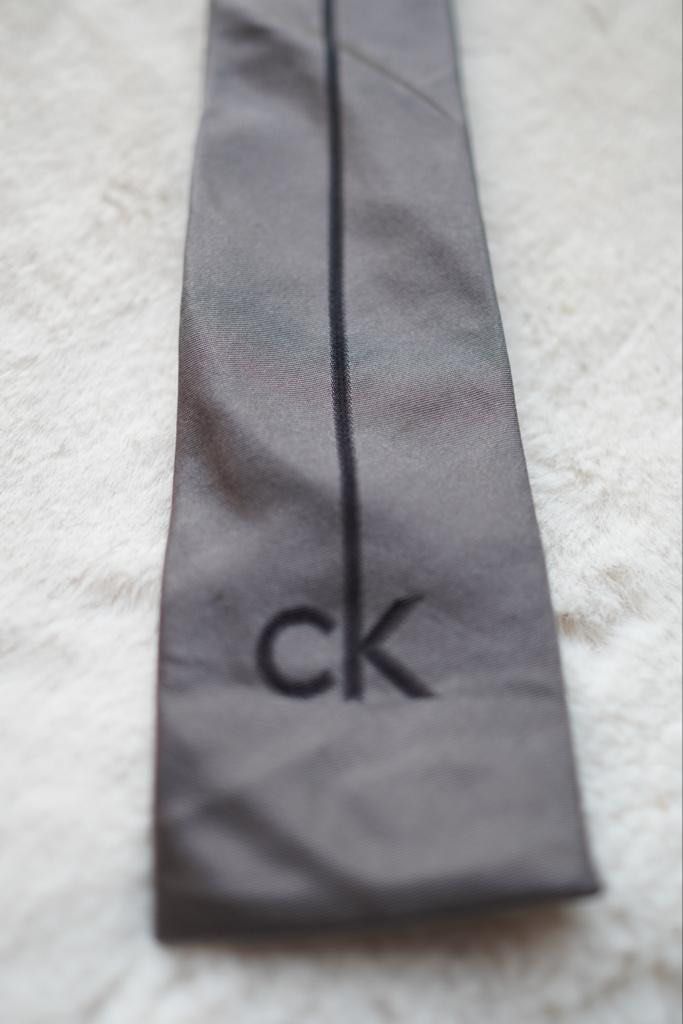 Calvin klein skinny tie sale