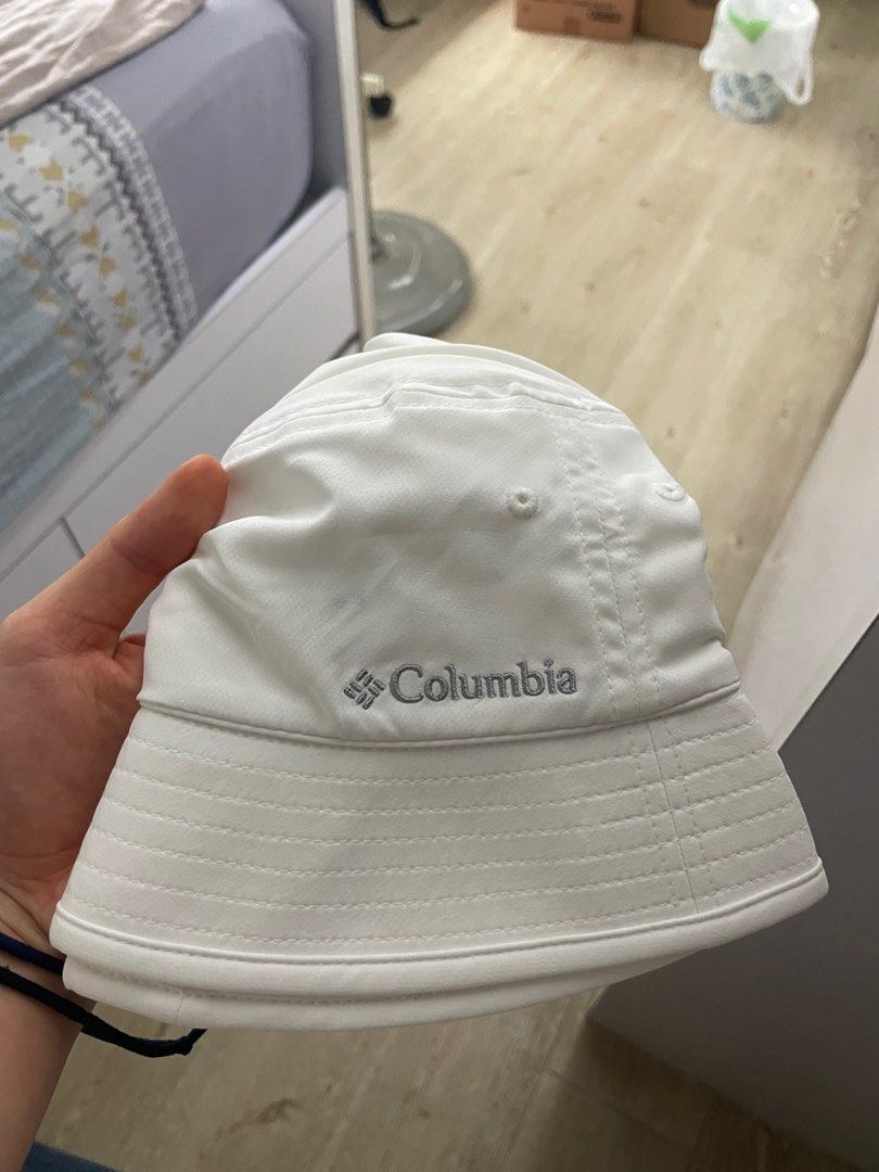 Columbia Bucket Hat, Men's Fashion, Watches & Accessories, Caps