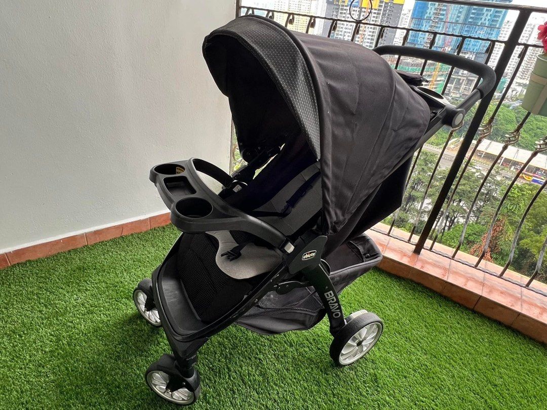 Chicco bravo le travel 2025 system genesis