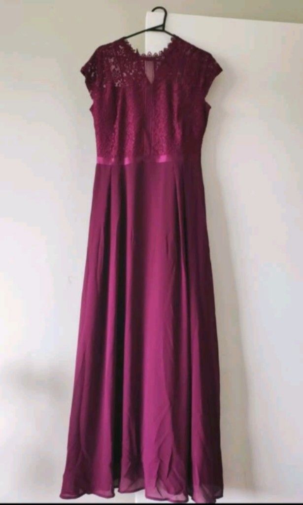 Maroon chiffon clearance dress