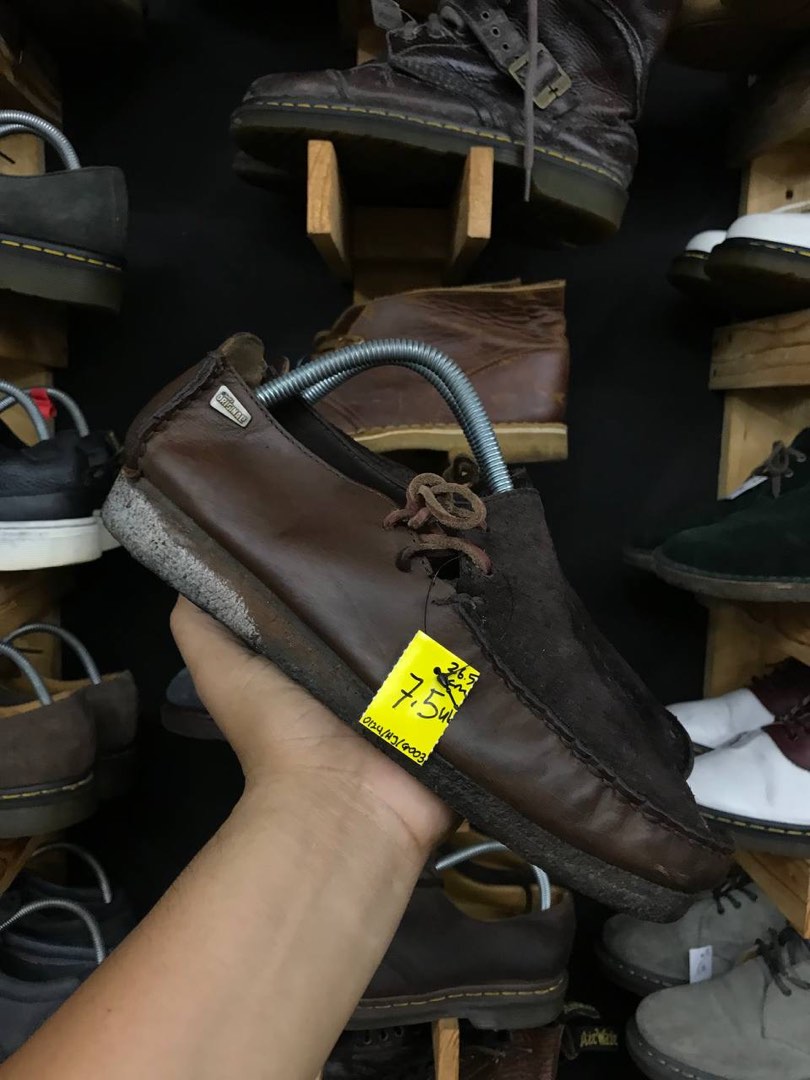 CLARKS LUGGER 7.5UK Men s Fashion Footwear Sneakers on Carousell