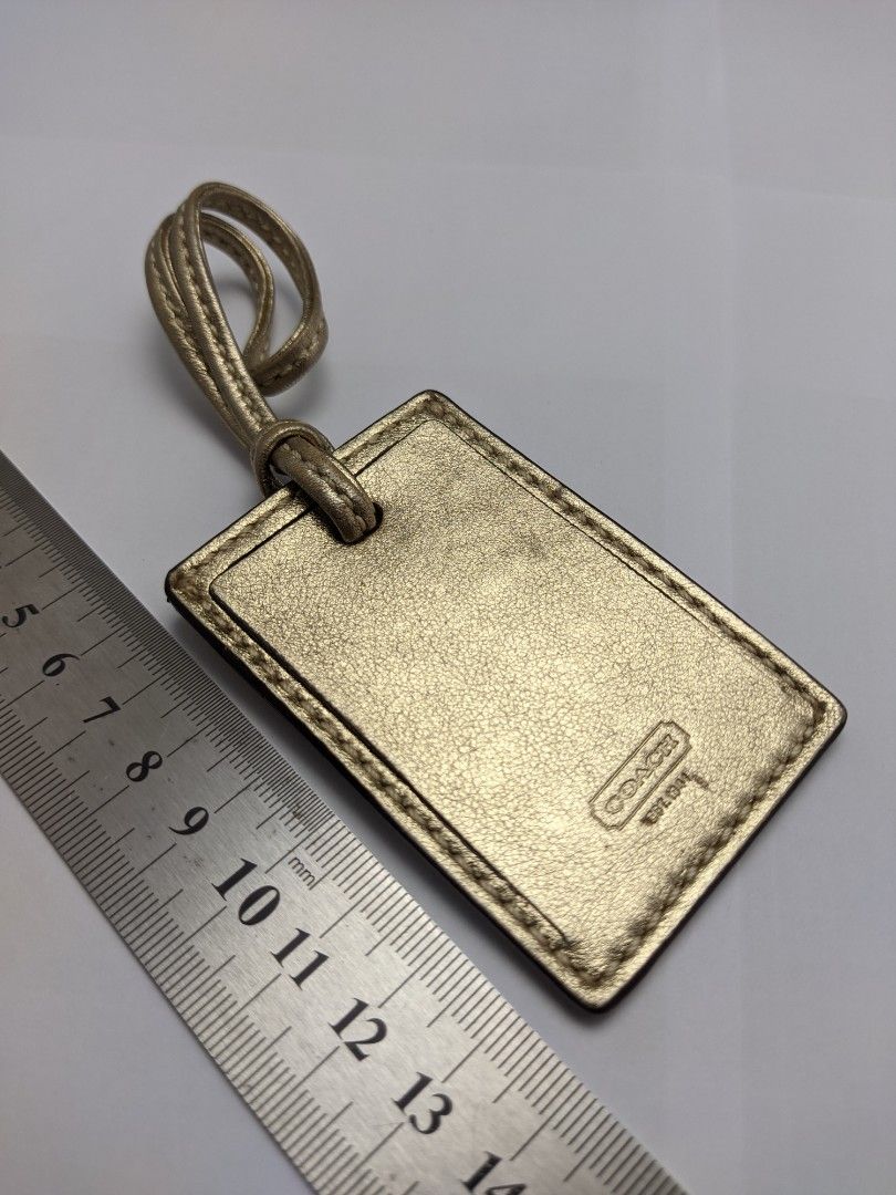 Coach bag tag online