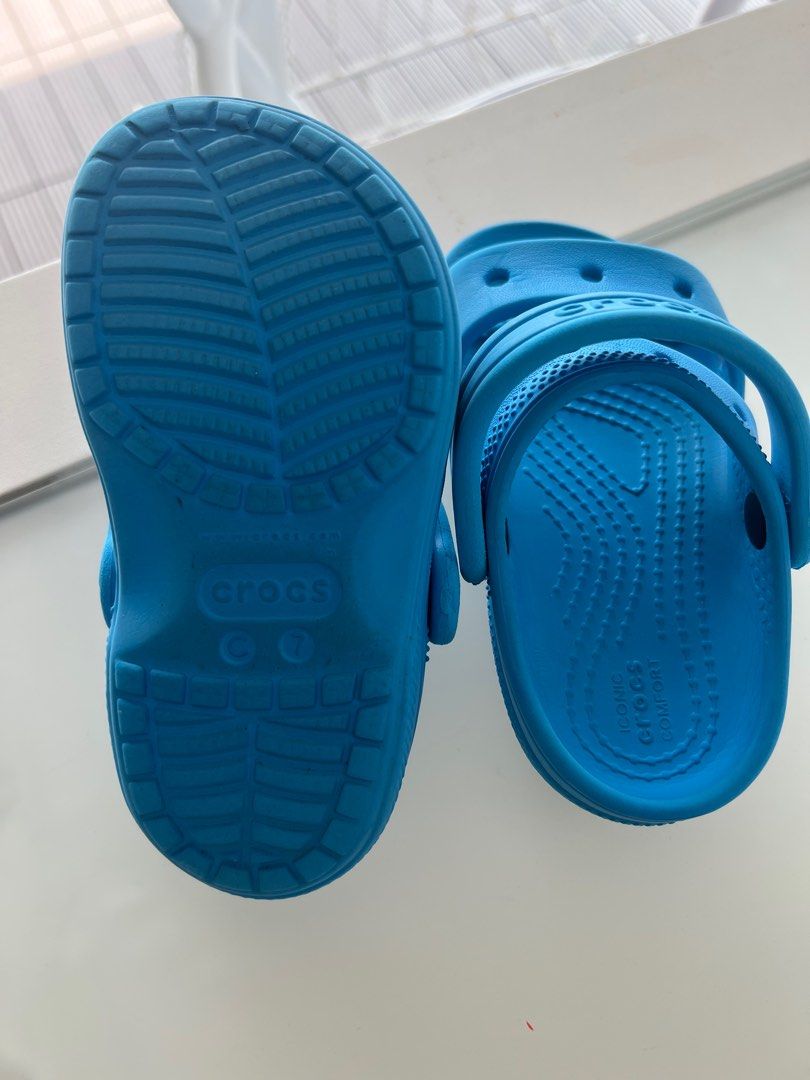 Crocs for kids size 7 sales