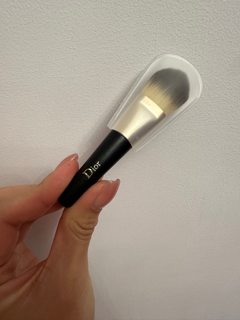Dior foundation brush 12 hot sale