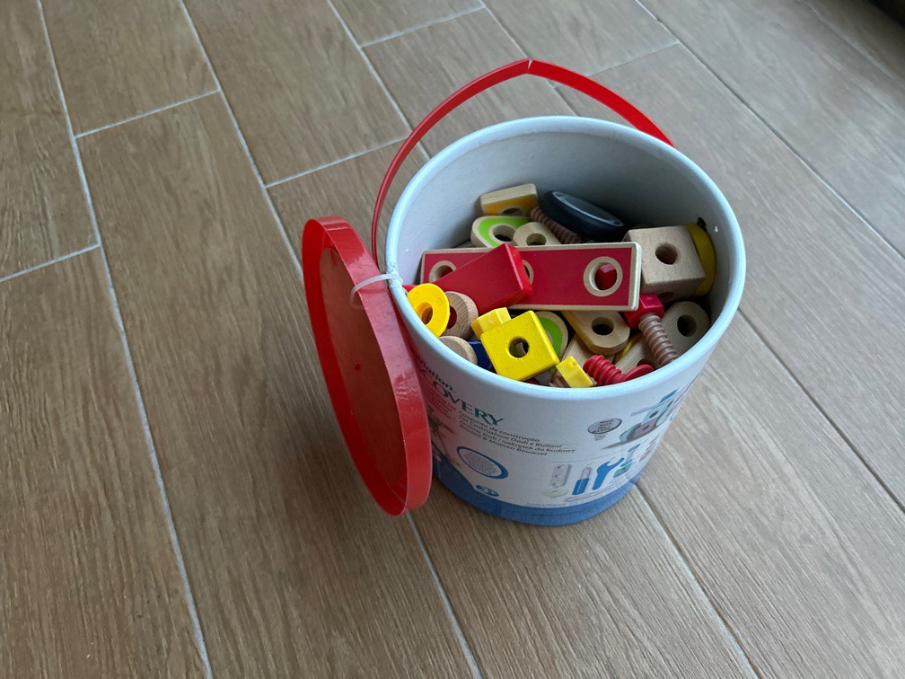 Discovery Nuts and Bolts Building Set, Hobbies & Toys, Toys & Games on